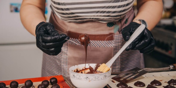 La magia de las trufas de chocolate: descubra el proceso de elaboración